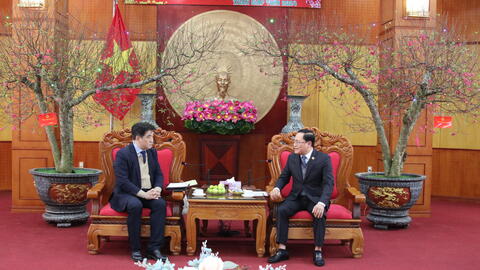 Chủ tịch UBND tỉnh tiếp xã giao Đoàn đại biểu của Đại sứ quán Hàn Quốc tại Việt Nam
