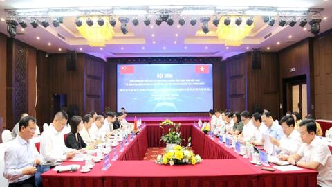 Talks between the delegation of departments, boards, sectors of Lang Son province, Viet Nam and the delegation of the Foreign Affairs Office of Guangxi Zhuang Autonomous Region, China