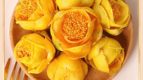 Loi Bac golden camellia tea, an OCOP product