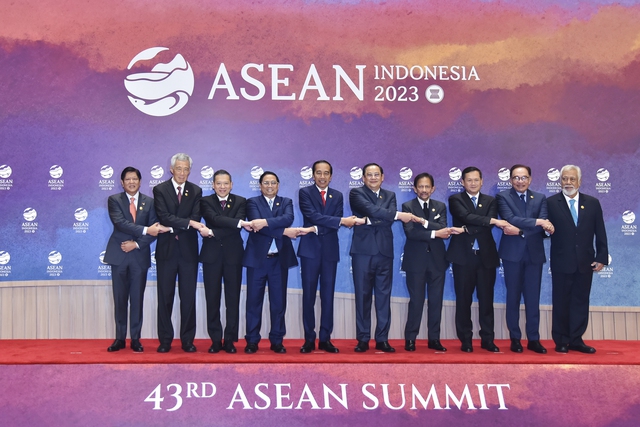 Description: Khai mạc Hội nghị Cấp cao ASEAN 43: Khẳng định một ASEAN đoàn kết, tầm vóc và hợp tác - Ảnh 1.